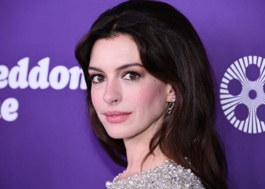 Catwoman makeup Anne Hathaway