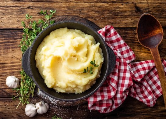 Pire krompir sa pečenim belim lukom