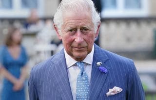 Charles izbacuje Harry i Meghan