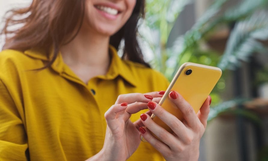 da li društvene mreže sabotiraju karijeru