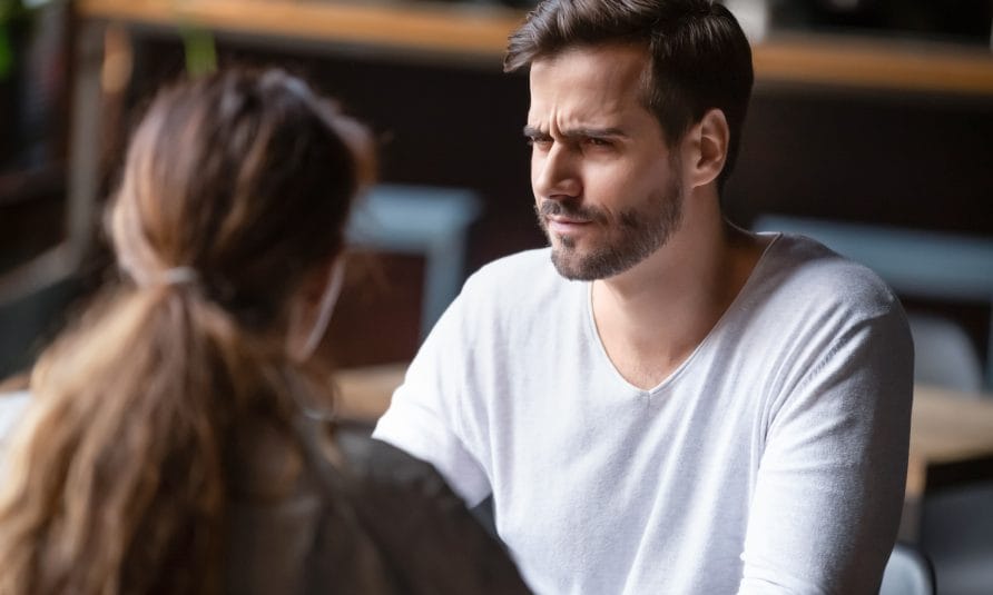 kako prepoznati da neko laže