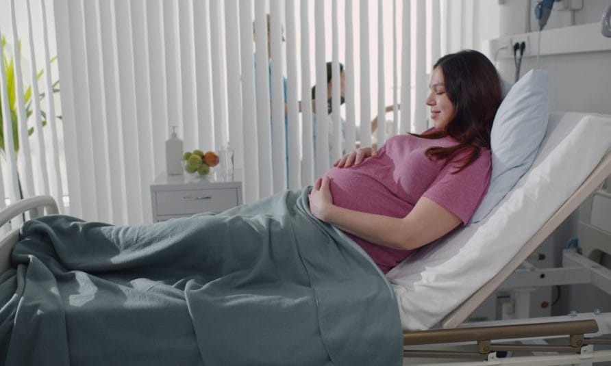 Žene, porođaj i prava