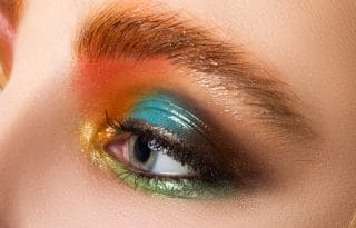 senka za oči sa vlažnim efektom