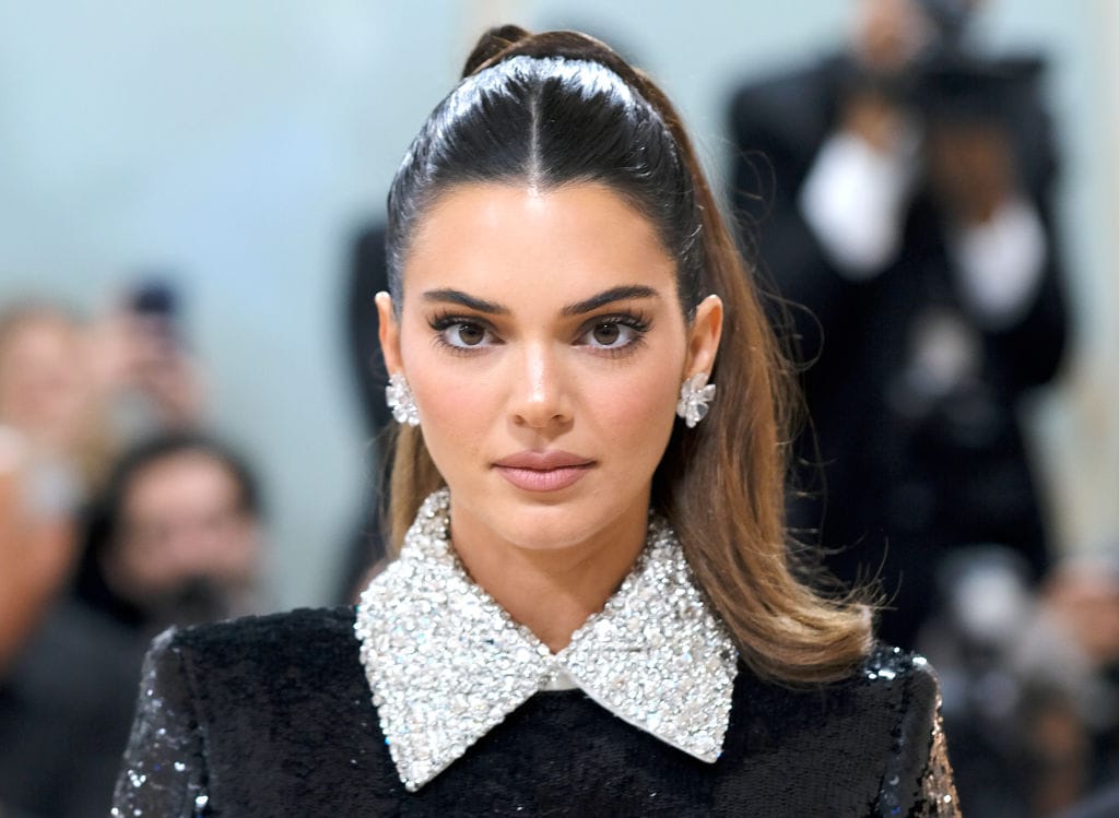 Kendall Jenner, oblik obrva u trendu
