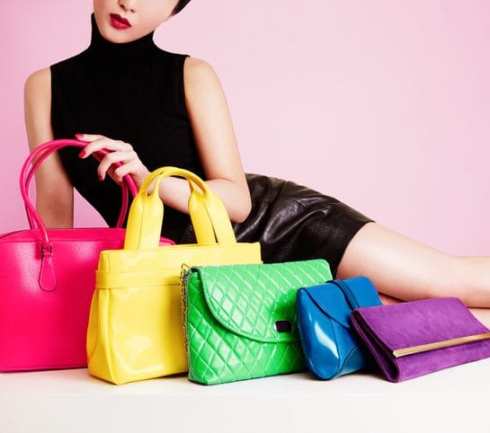 torbe u boji, trend za leto 2023