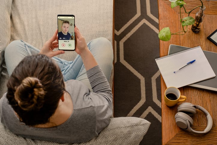 Saveti veštačke inteligencije za pronalaženja partnera