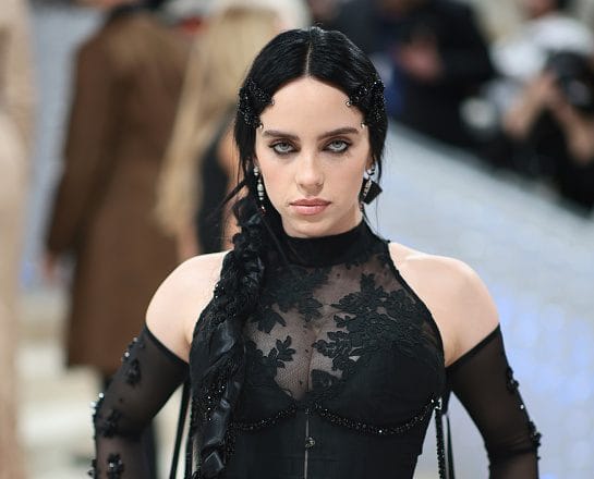 Bilie Eilish u Barbie stilu