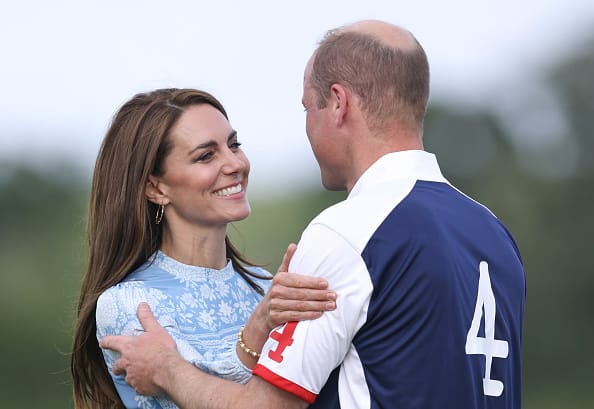 Poljubac Kate Middleton i princa Williama