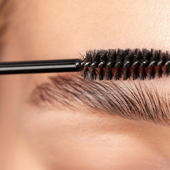 Kako oblikovati obrve