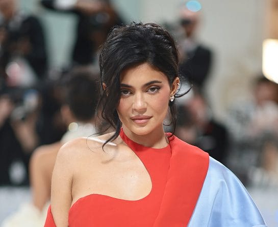 Kylie Jenner pozira u toplesu