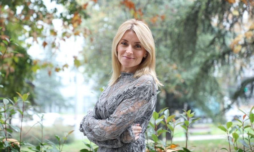 Uklanjanje postporođajnog viška sa stomaka