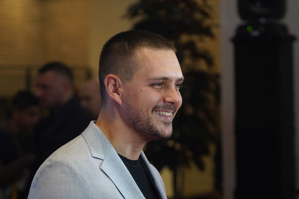 Miloš Biković postaje tata miloš biković postao otac