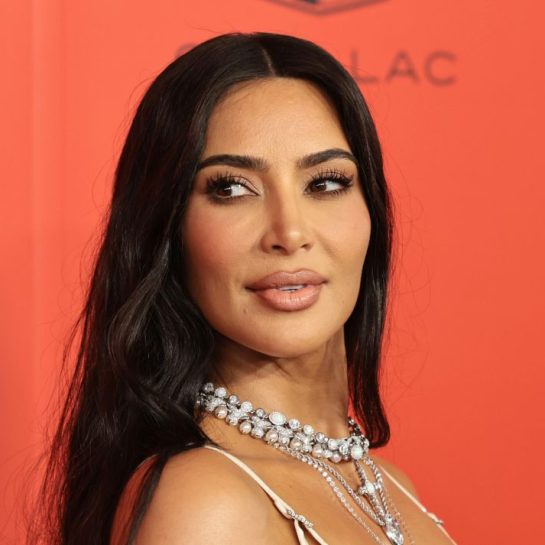 kim kardasijan akne, brushalter kim kardašijan