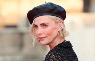 Šarliz Teron beretka