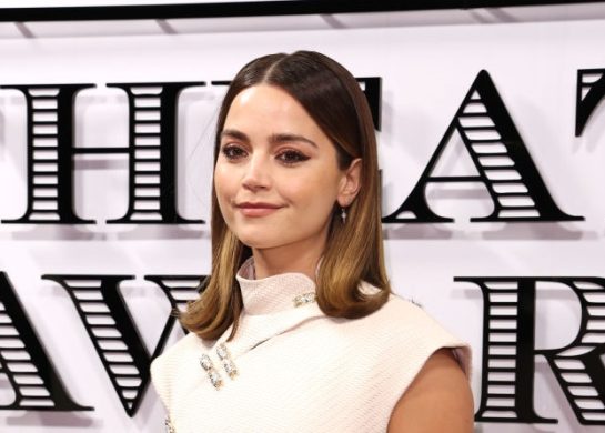 Novogodišnja frizura, Džena Kolman