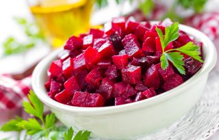 salata sa cveklom i kinoom