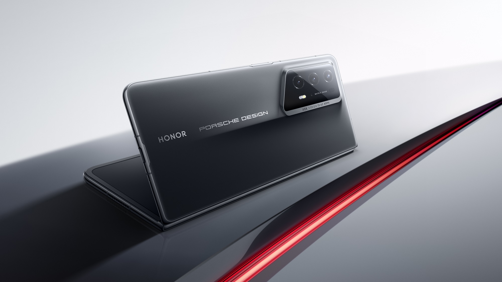 PORSCHE DESIGN HONOR Magic V2 RSR 3