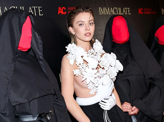 sidni svini premijera horor filma immaculate