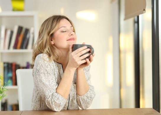 Pluton kreće retrogradno