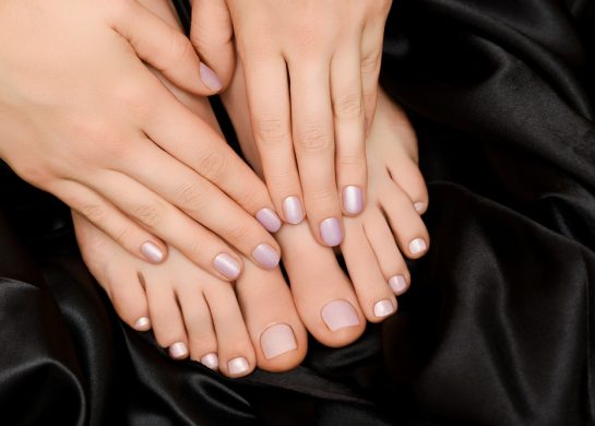 Glazirani pedikir 2024