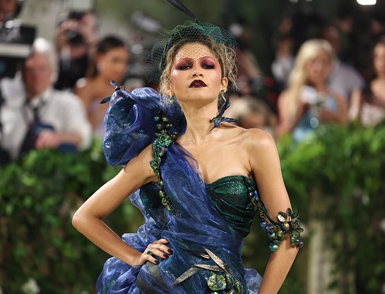 zendaja, gotik šminka, met gala 2024