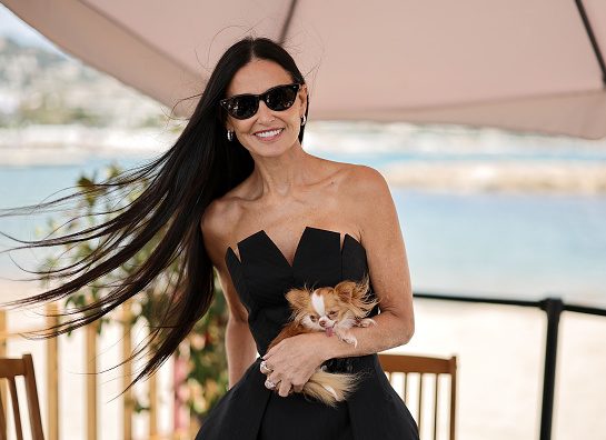 Demi Mur stilizovala baletanke na haljinu