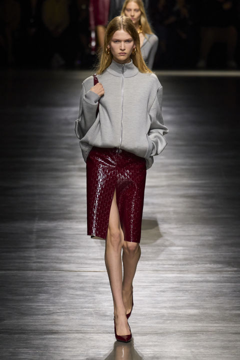 ležerni stil, midi suknja