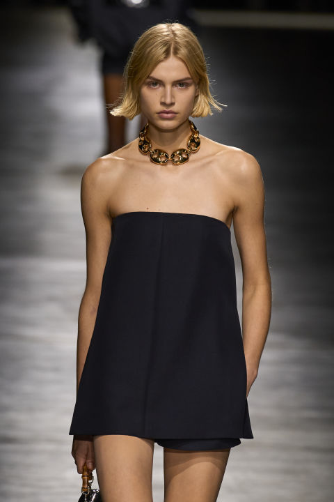 Mala crna letnja haljina