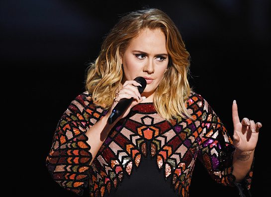 Adel podržala LGBTQ+ tokom koncerta