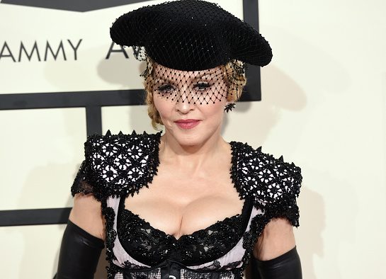 madona, 93. rođendan oca