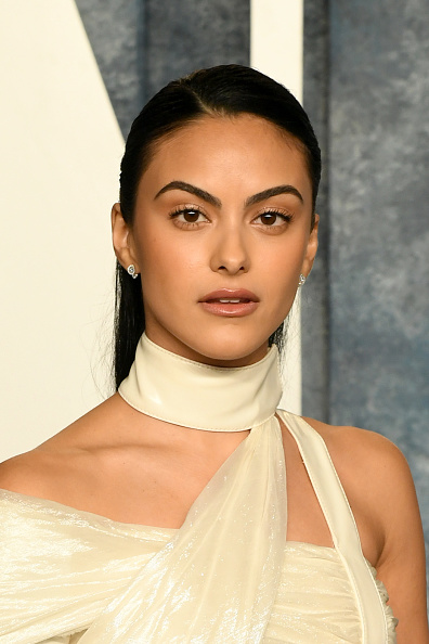 Zalizana kosa - Kamila Mendes