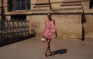 trend za leto 2025, roze odeća