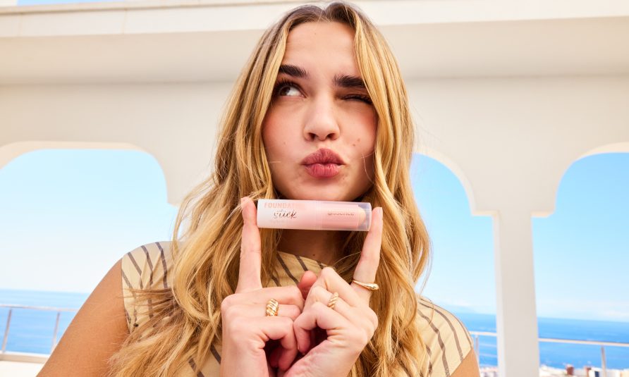 Viralna essence šminka za proleće 2025