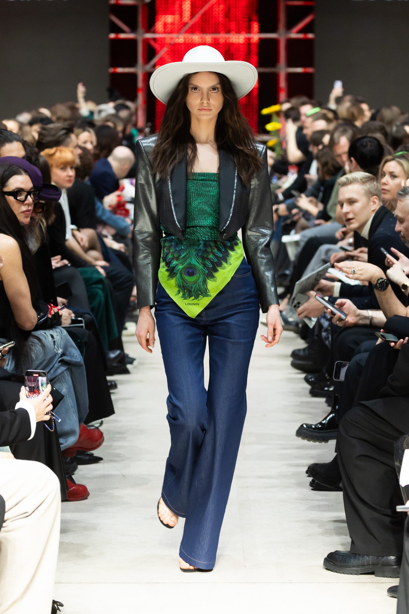 Loginov na Moscow Fashion Week-u (Moscow Fashion Week Press Service)