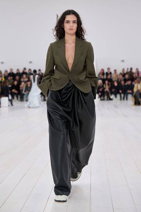 Loewe drapirane siluete pantalona