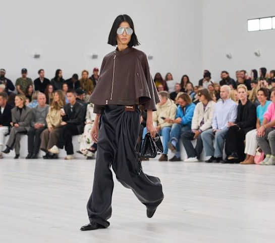 Loewe drapirane siluete pantalona