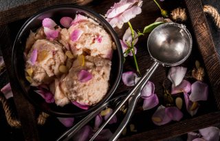 Recept za sladoled od ruže i pistaća