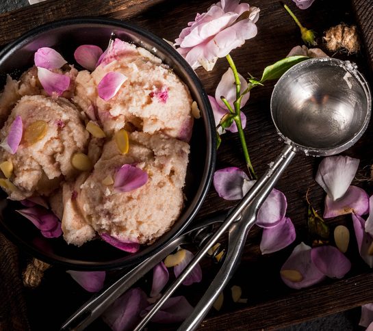 Recept za sladoled od ruže i pistaća