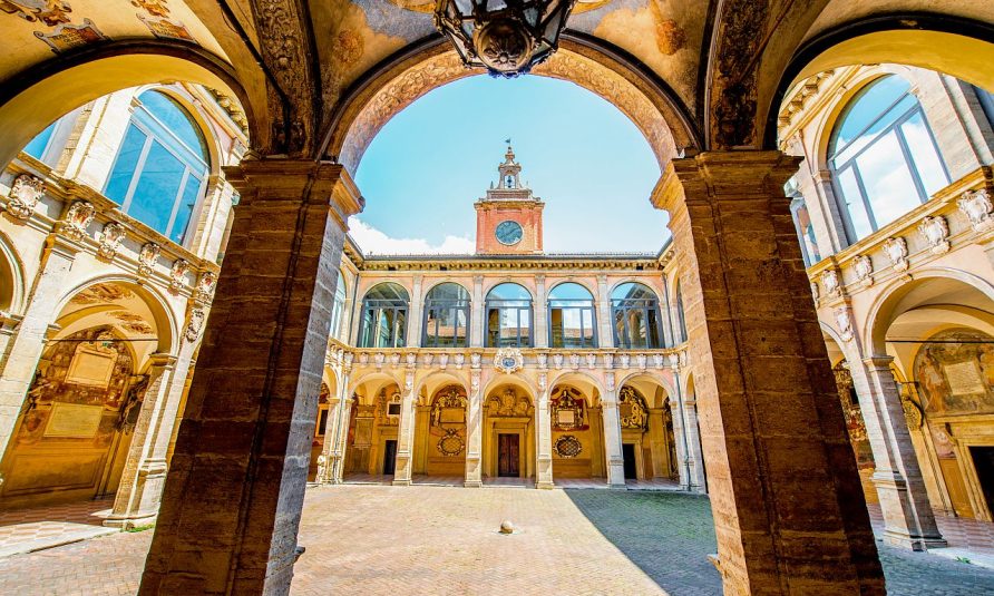 univerzitet u bolonji, vodič za putovanje u bolonju