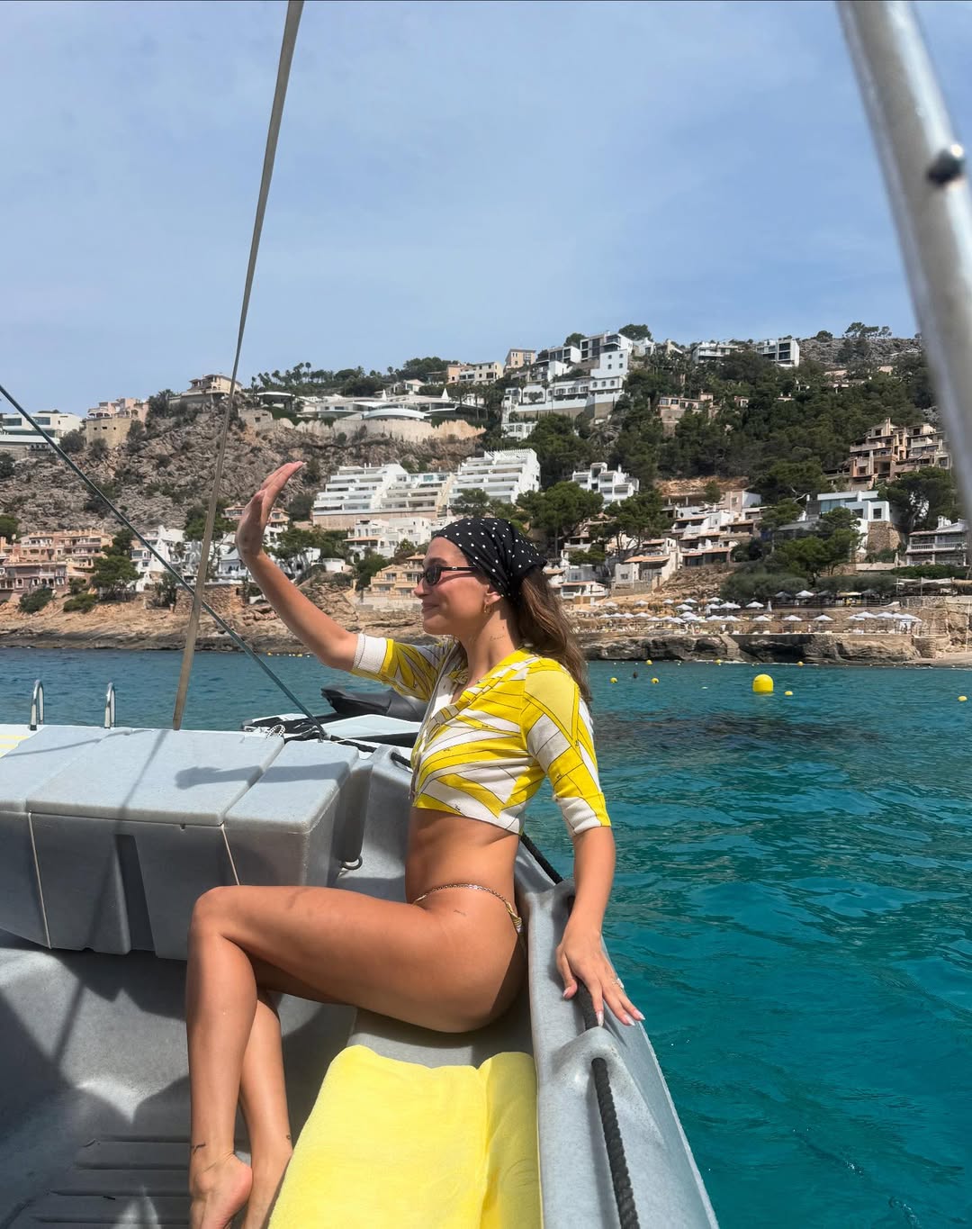 Hailey Bieber, hailey bieber na letovanju 