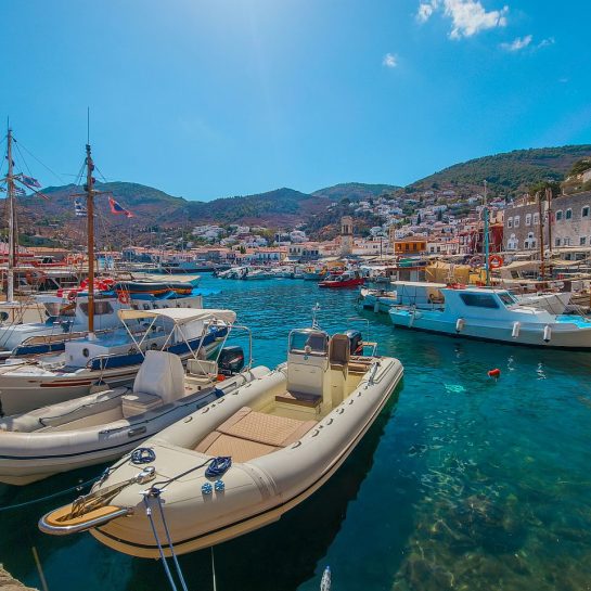 hidra, putovanja, kuce poznatih u grckoj