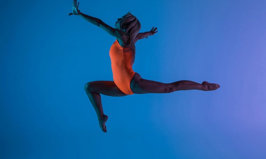 Plesni performans, Natija Bunturi