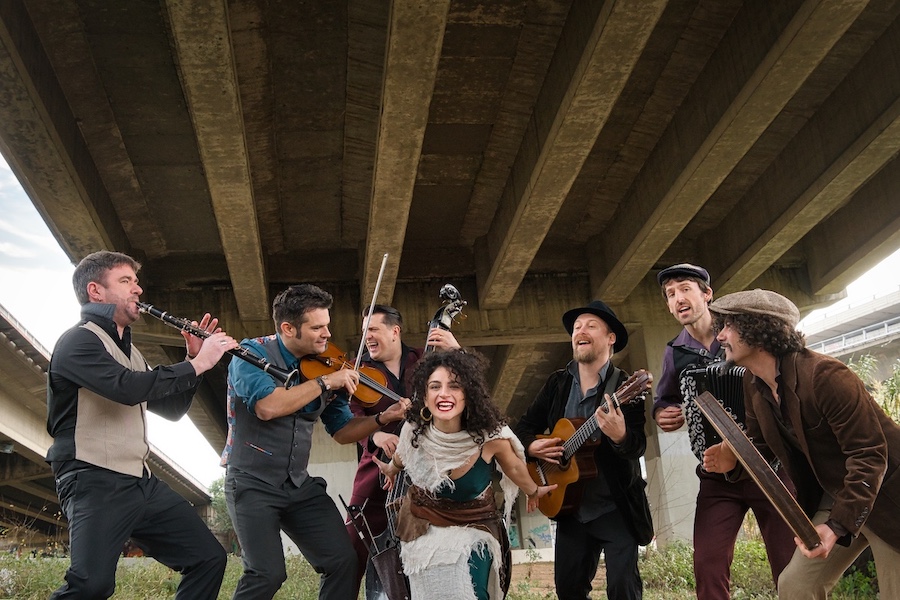 Barcelona Gipsy balKan Orchestra