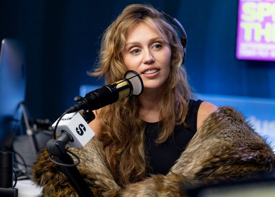 Miley Cyrus, novi singl Secrets