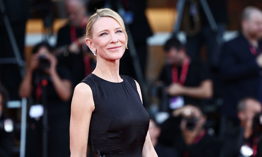 Cate Blanchett na crvenom tepihu u Veneciji na premijeri filma Father Mother Sister Brother, septembar 2025