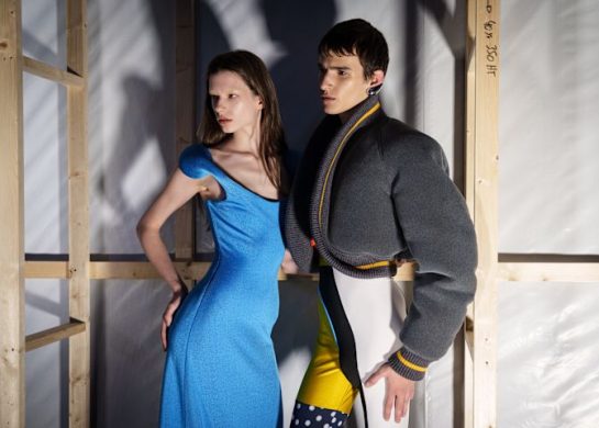 Nedelja mode u Parizu za proleće/leto 2026, bekstejdž