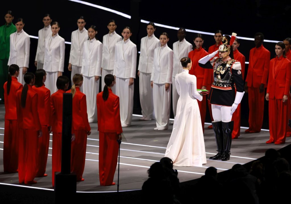 devojka Leonarda Dicapria