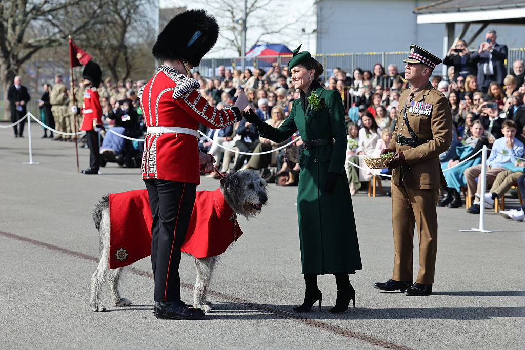 Kate Middleton, Dan svetog Patrika, smaragdne minđuše